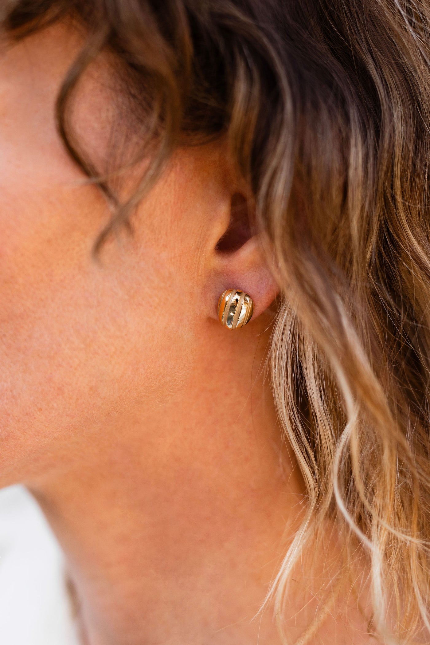 18k Gold 'EOS' Stud Earrings